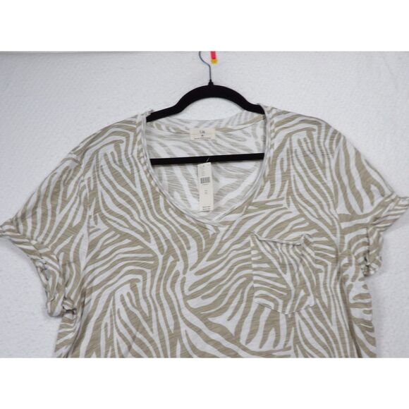 NWT Anthropologie T.La Lars Classic V-Neck Animal Print Small Lightweight Tshirt - Picture 5 of 10